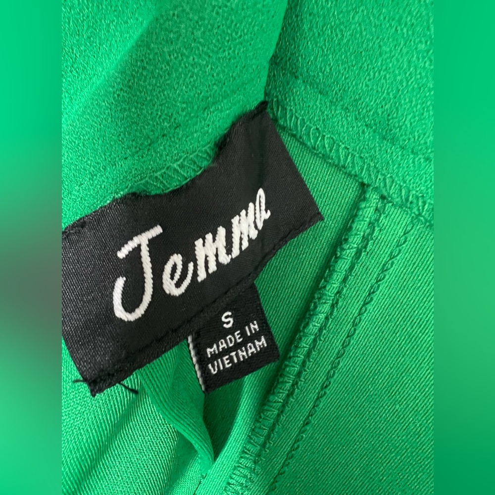 JEMMA green fitted, peplum hem midi skirt. Small. Asymmetrical split. - Picture 4 of 4
